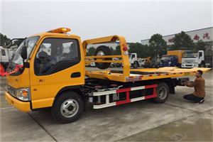 崆峒哪里有拖车服务